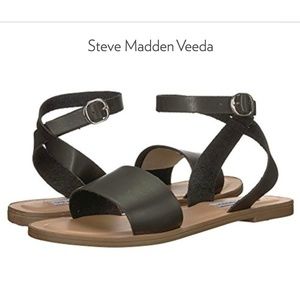 Steve Madden Black Strappy Ankle Sandals - Size 9